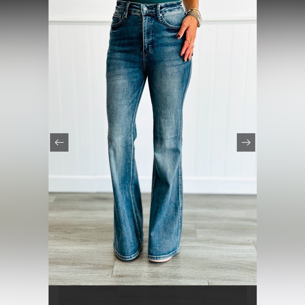 Judy Blue Basic Bae Tummy Control Flare Jeans